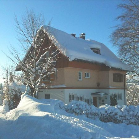Ferienhaus Wetzel ヴァイラー・ジンマーベルク エクステリア 写真