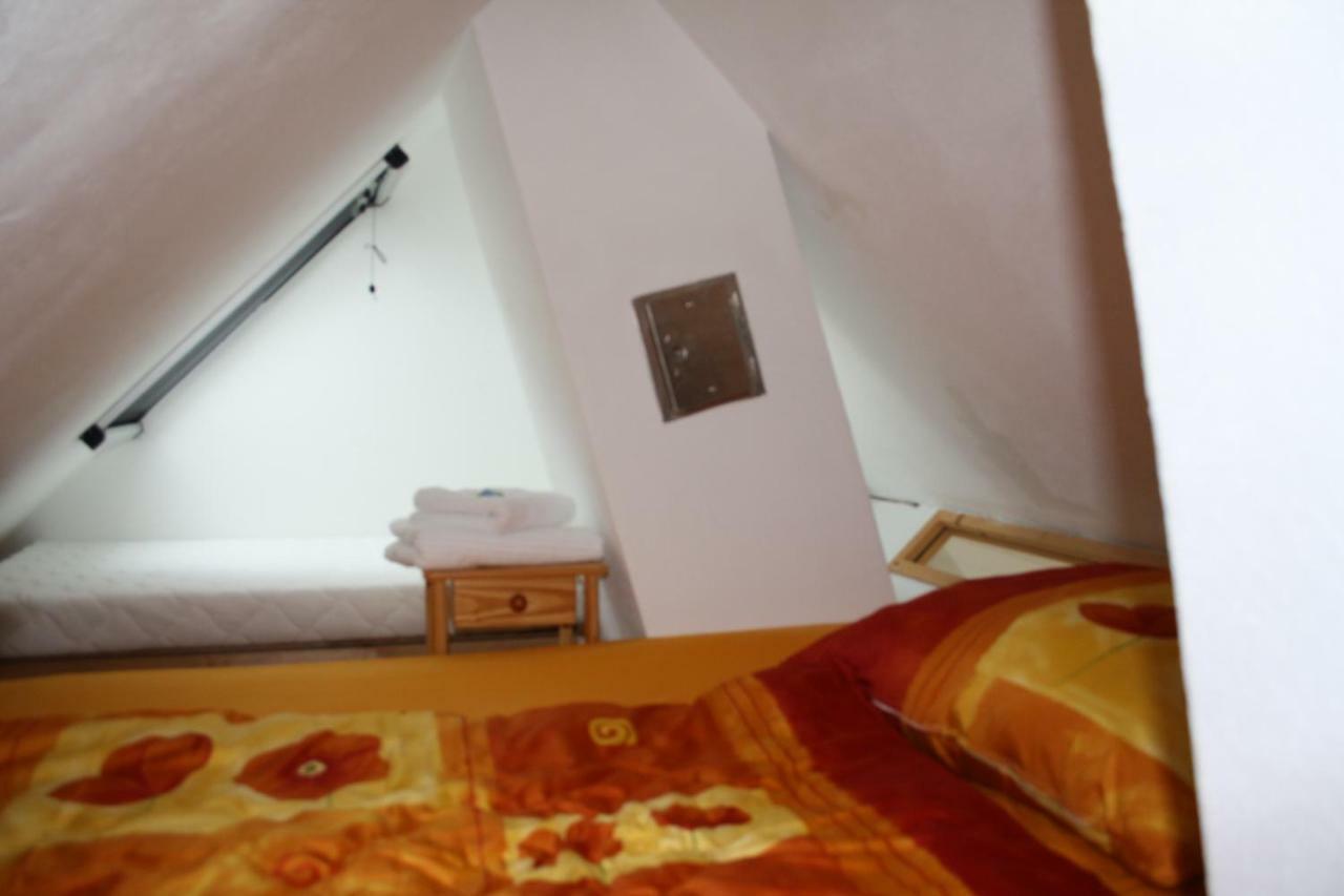 Ferienhaus Wetzel ヴァイラー・ジンマーベルク エクステリア 写真